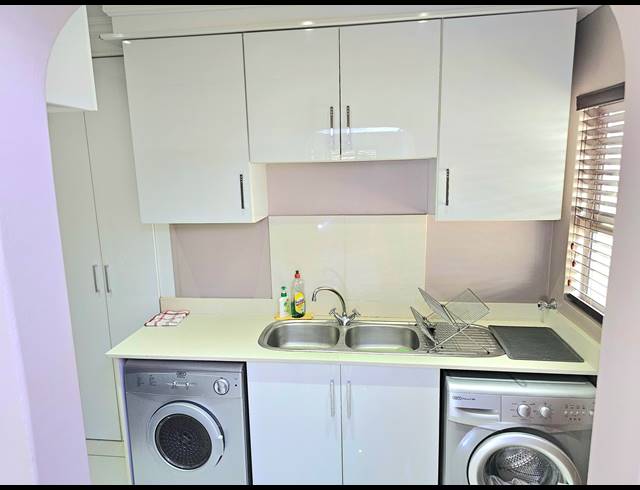 4 BEDROOM FREEHOLD FOR SALE IN PRESTONDALE